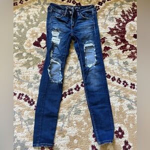 American Eagle skinny ankle jeans size 4. Good condition, just grew out of them